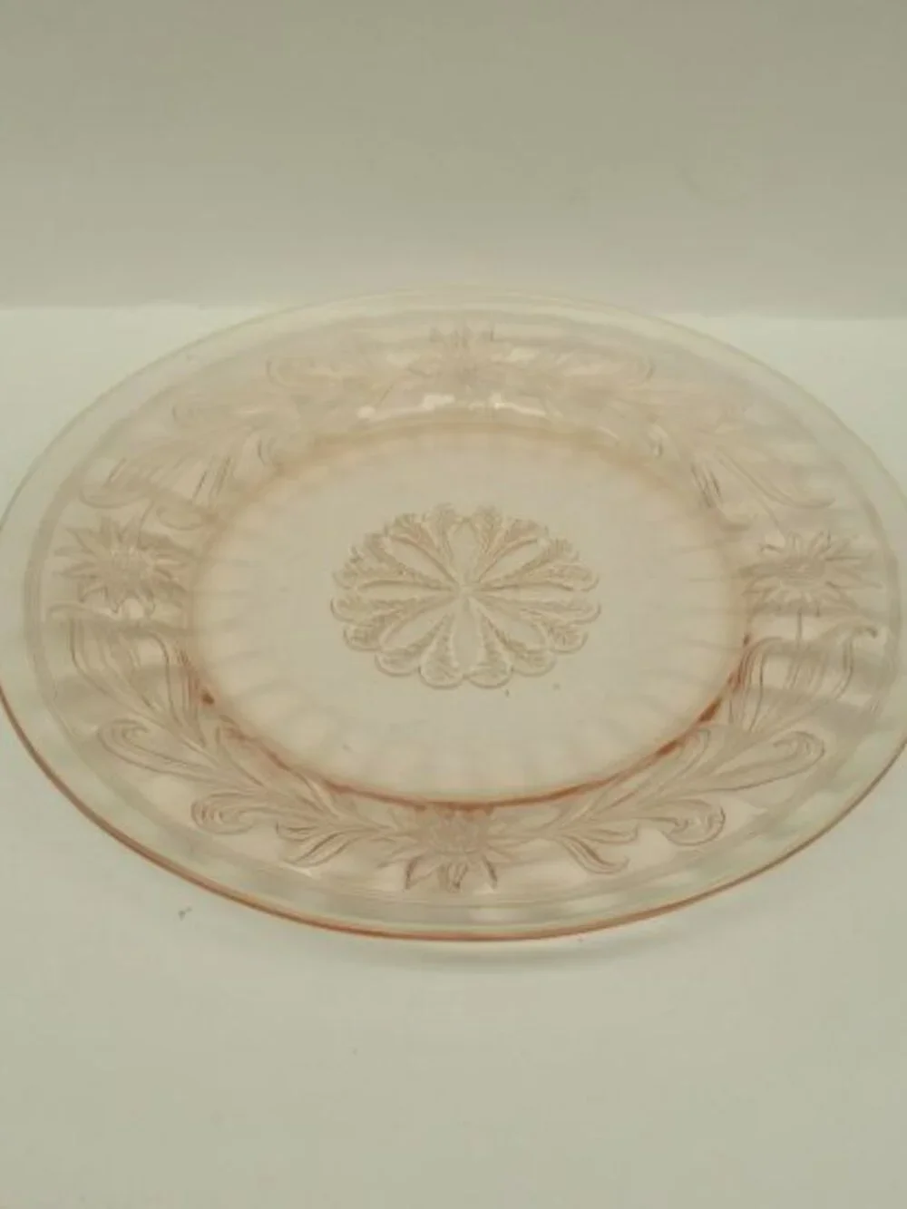 Jeannette Depression Glass Pink SUNFLOWER 9 Inch Dinner Plate